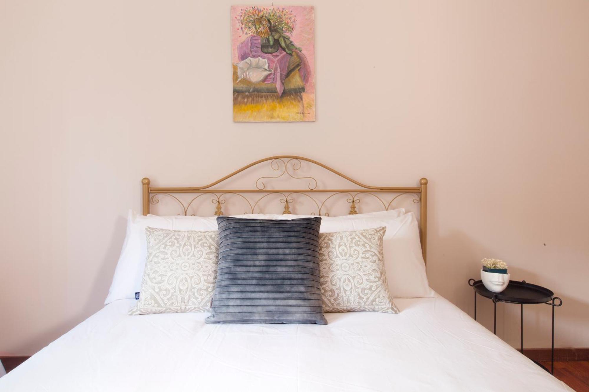 Bsisters Guest house *